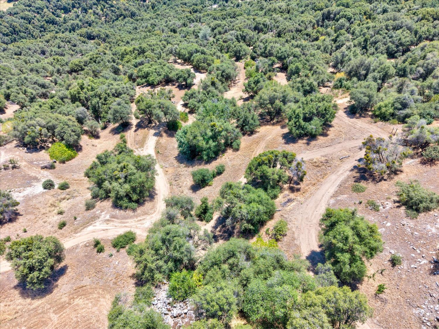 45200 Songbird Ln, Ahwahnee, CA 93601