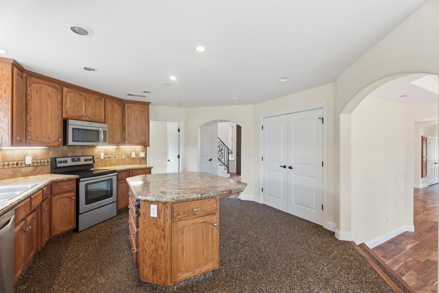 33099 Road 800, Raymond, CA 93653