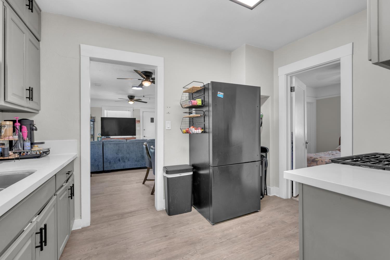 3825 E Mono St, Fresno, CA 93702