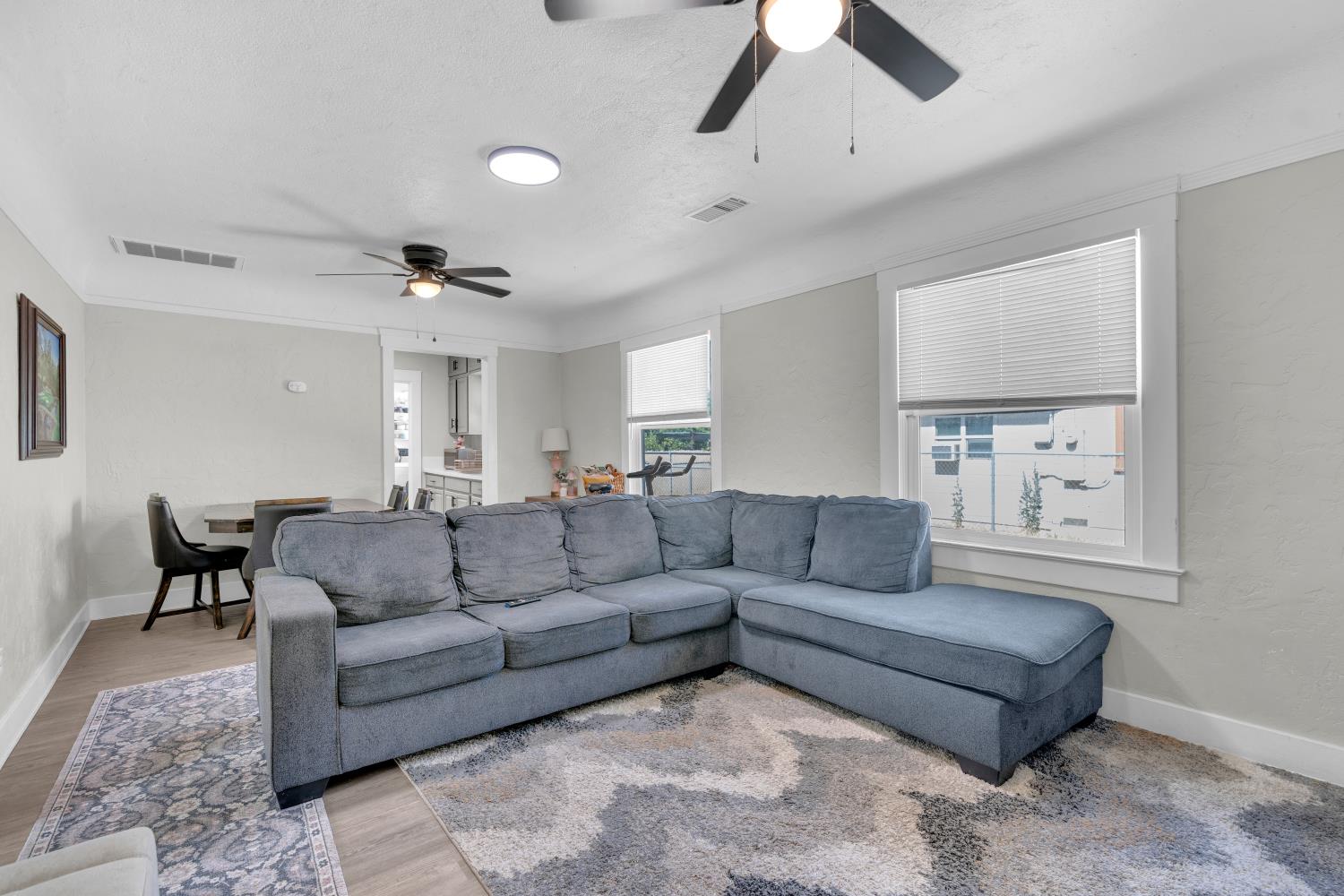 3825 E Mono St, Fresno, CA 93702