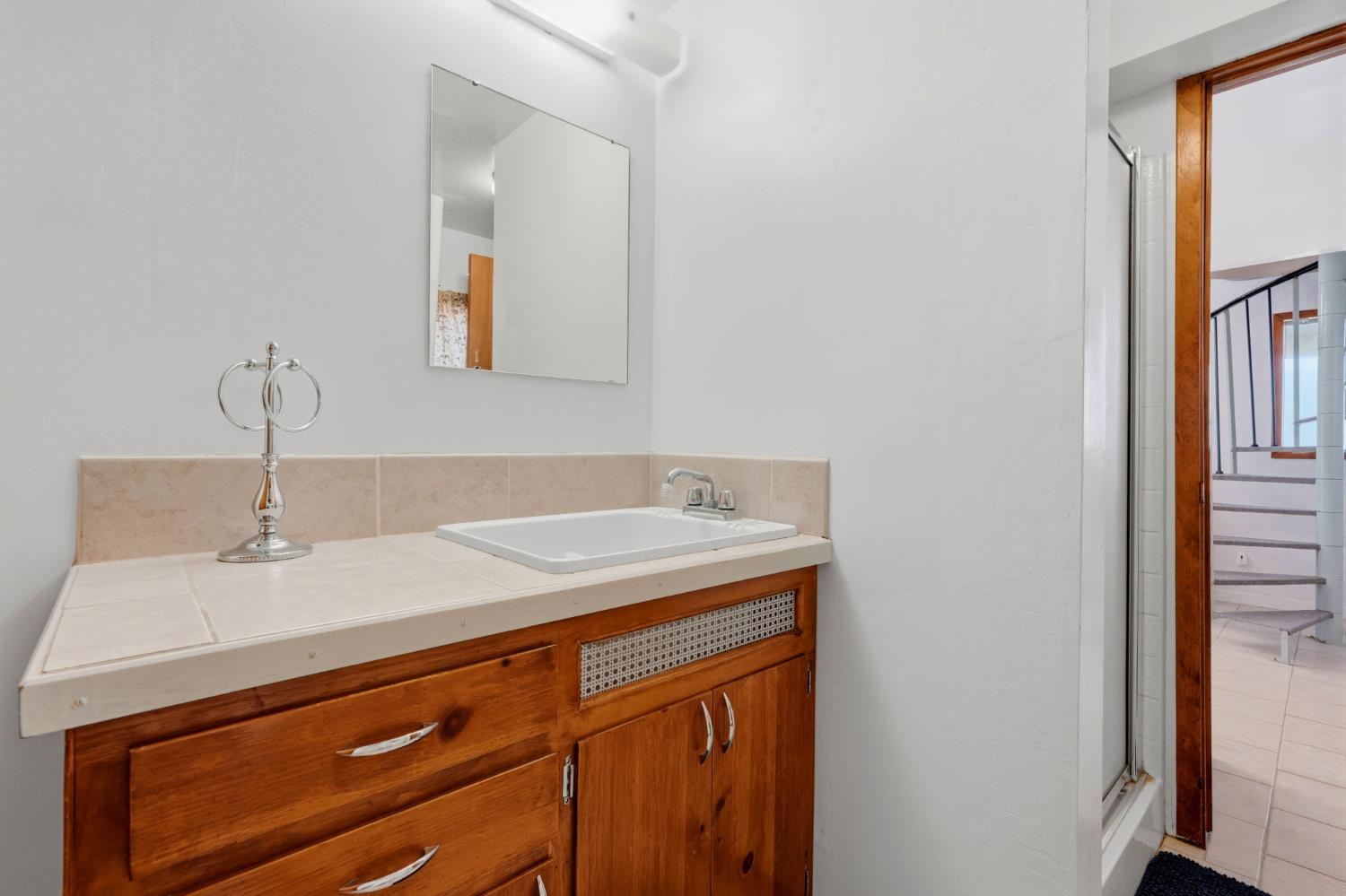 53237 Hogback Rd, Miramonte, CA 93641