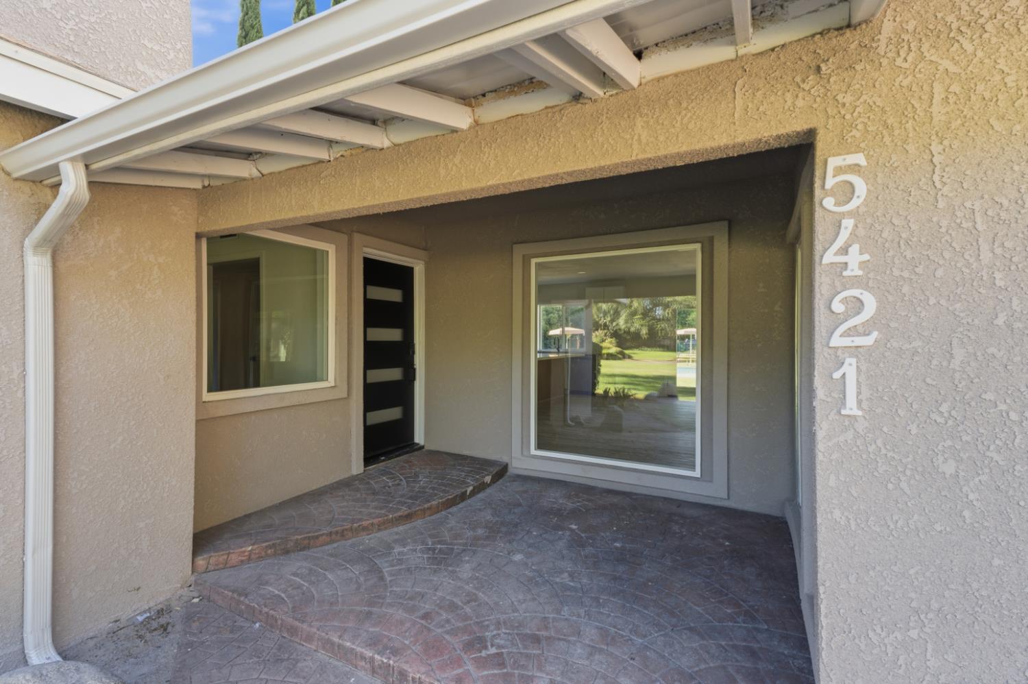 5421 E Liberty Ave, Fresno, CA 93727