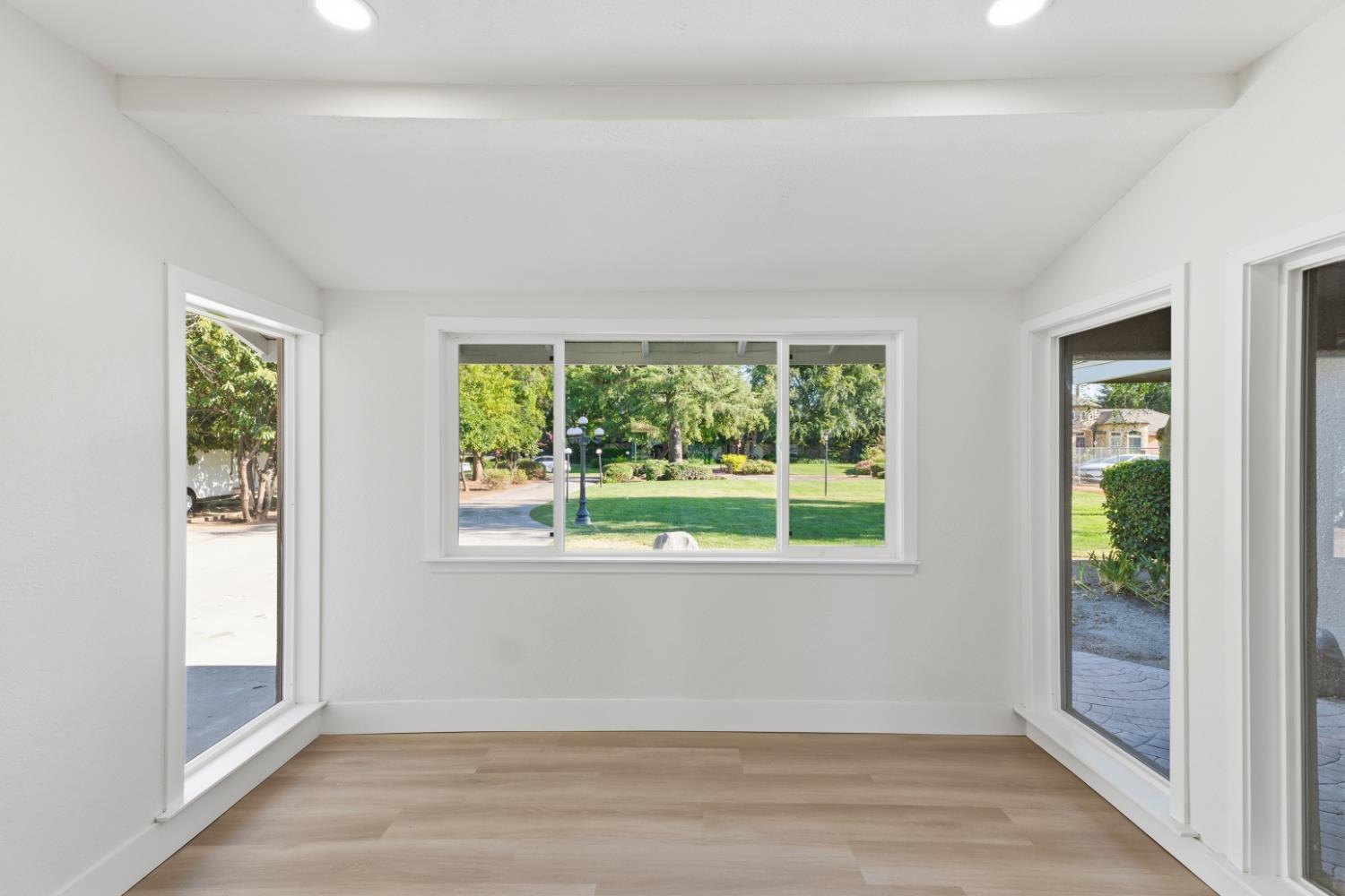5421 E Liberty Ave, Fresno, CA 93727