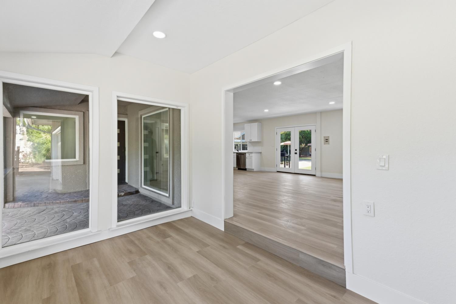 5421 E Liberty Ave, Fresno, CA 93727