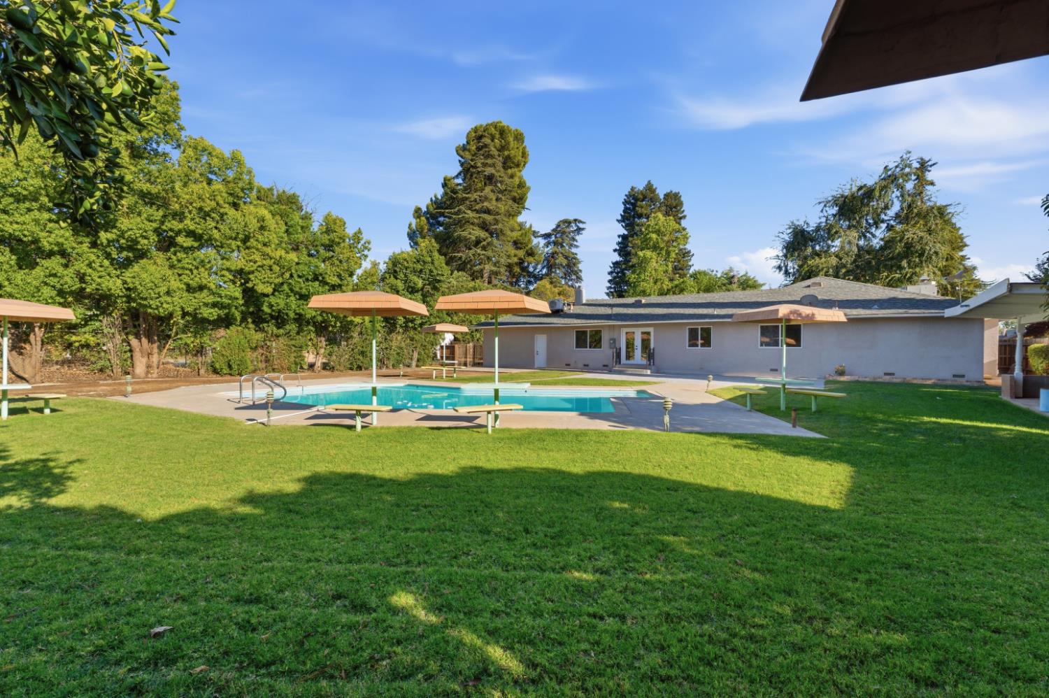 5421 E Liberty Ave, Fresno, CA 93727