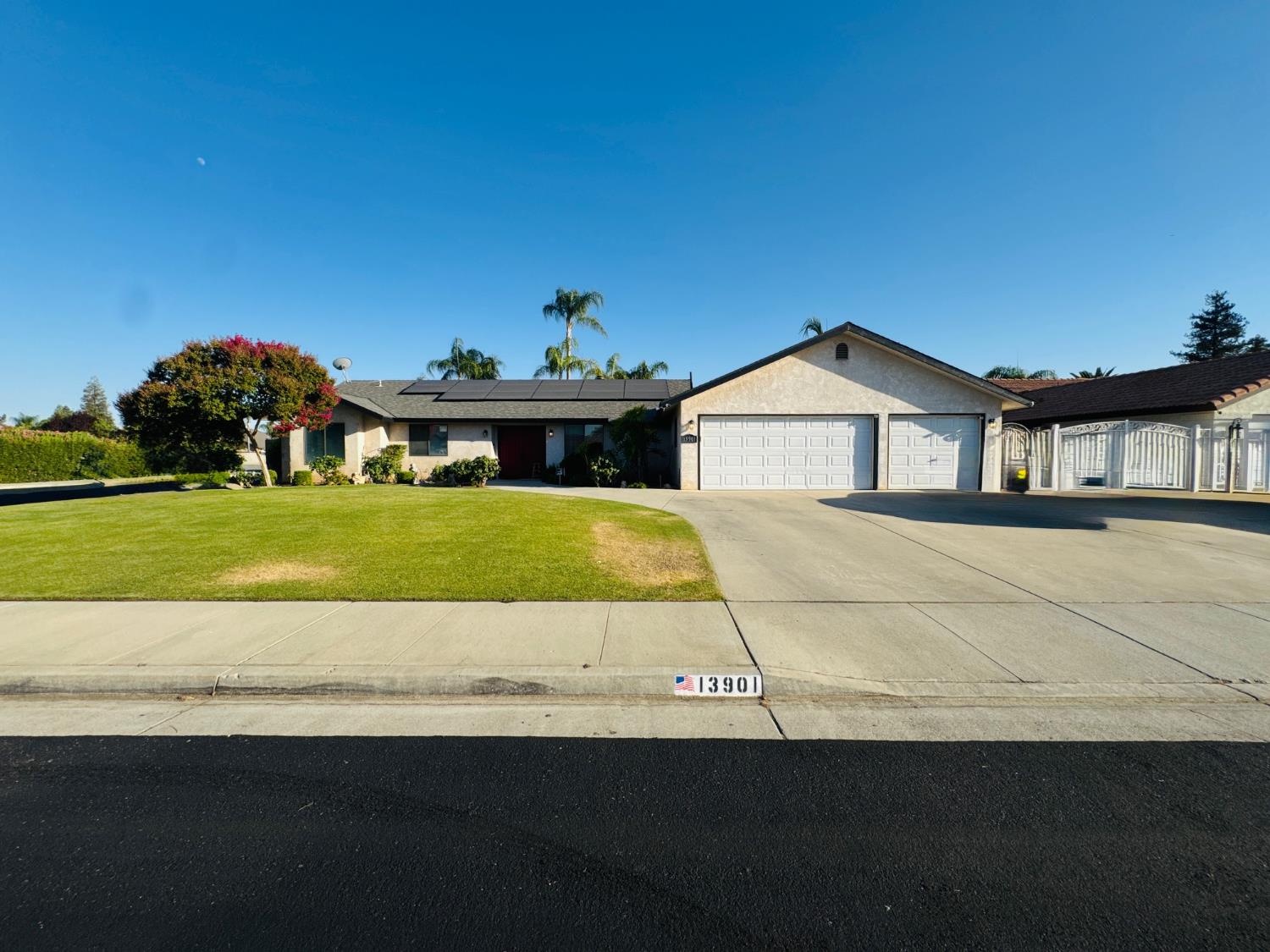 13901 Laverton Ave, Bakersfield, CA 93314