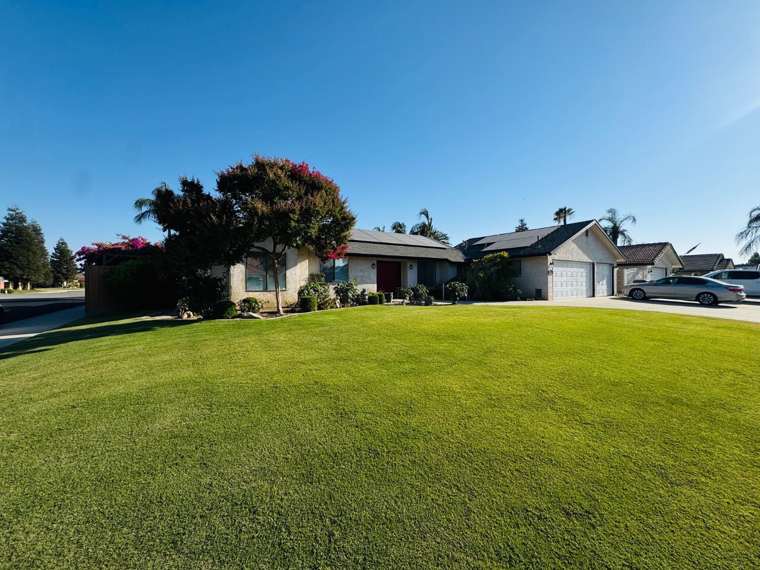 13901 Laverton Ave, Bakersfield, CA 93314