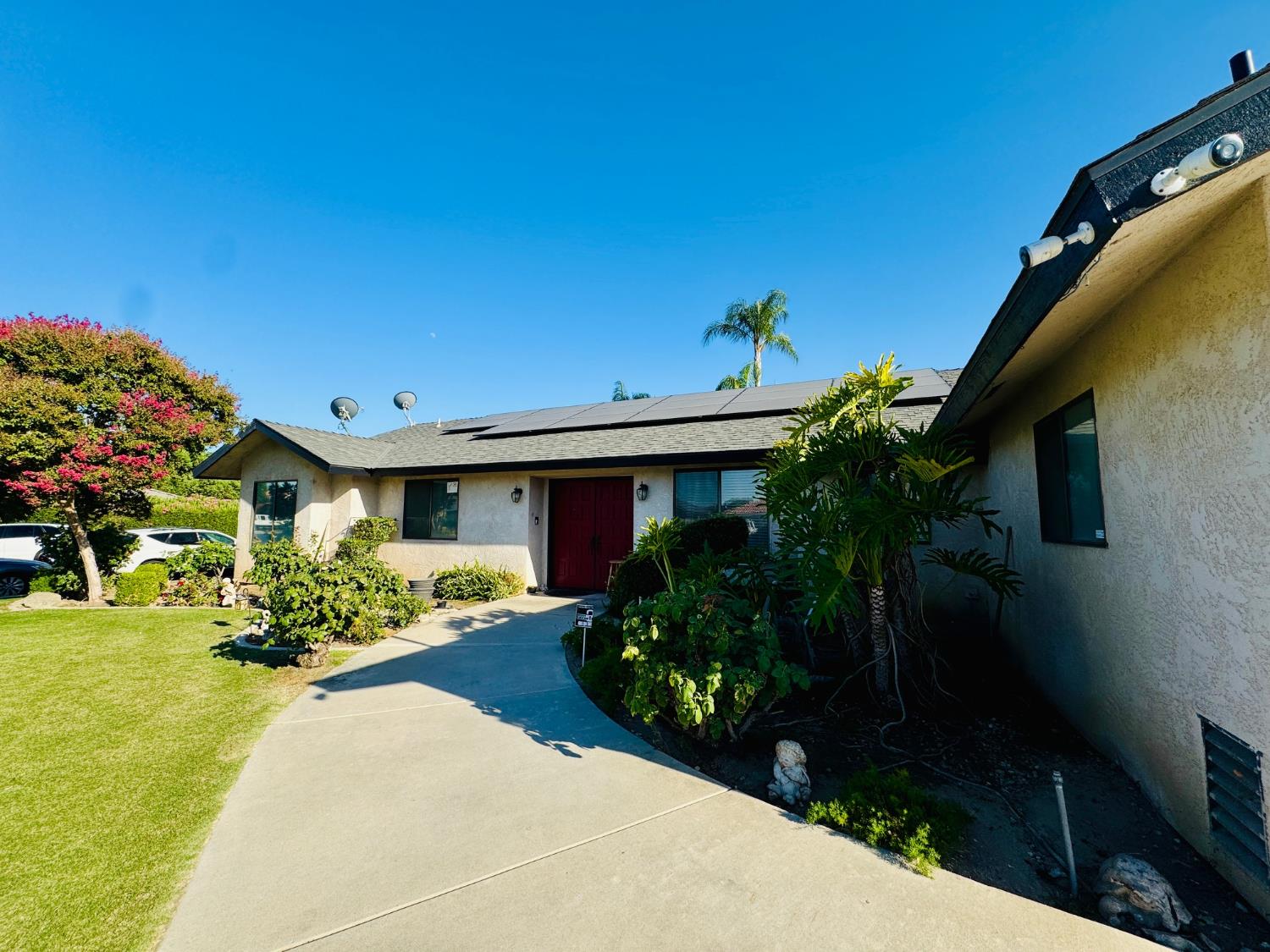 13901 Laverton Ave, Bakersfield, CA 93314