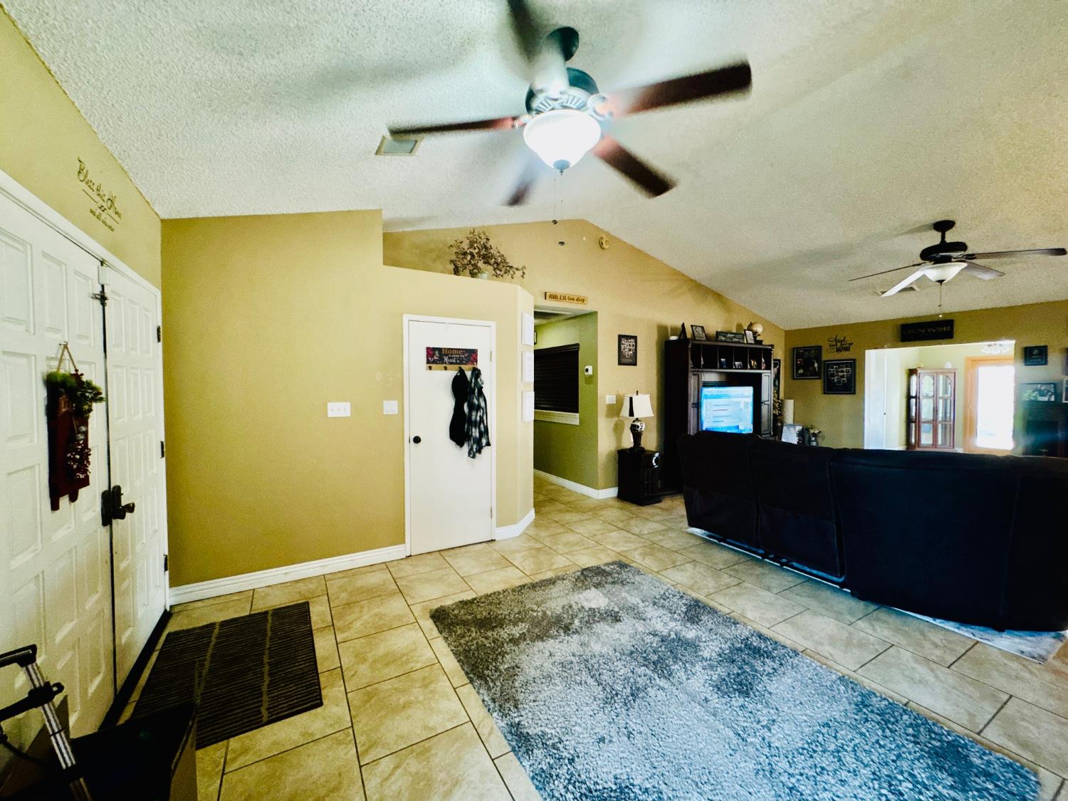 13901 Laverton Ave, Bakersfield, CA 93314