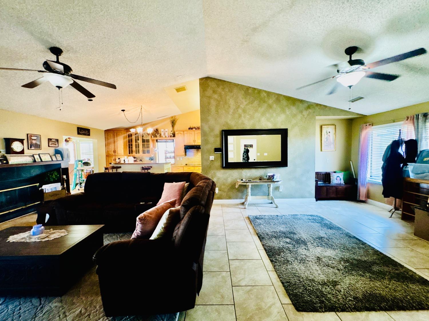 13901 Laverton Ave, Bakersfield, CA 93314