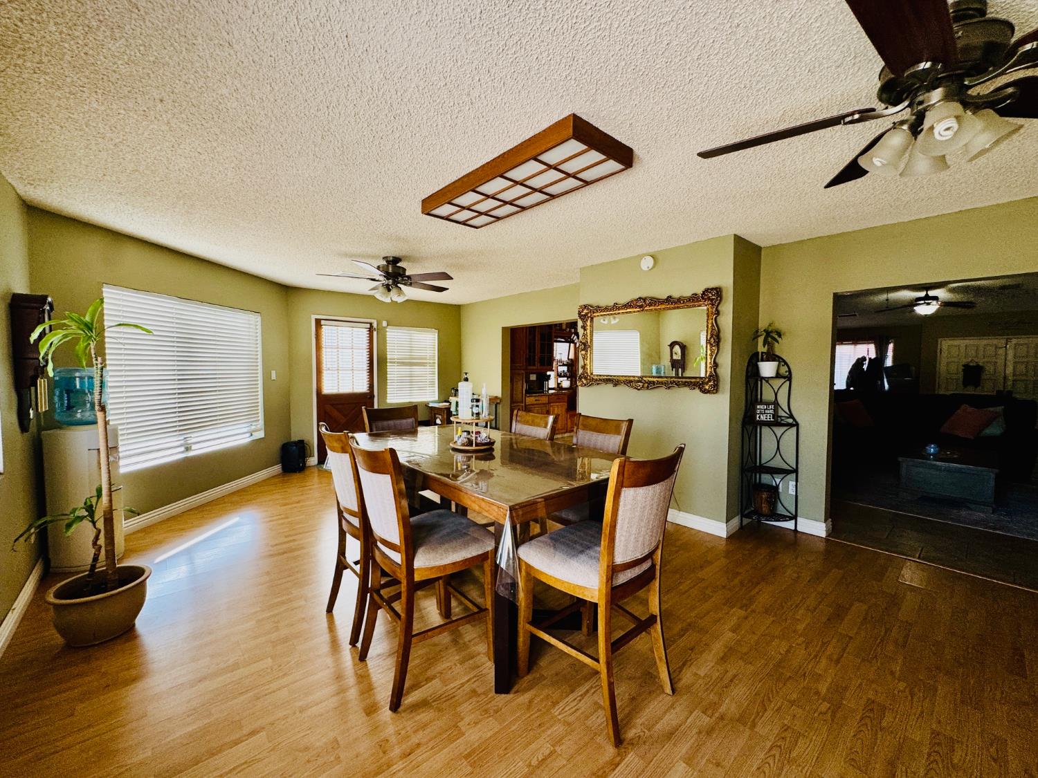 13901 Laverton Ave, Bakersfield, CA 93314