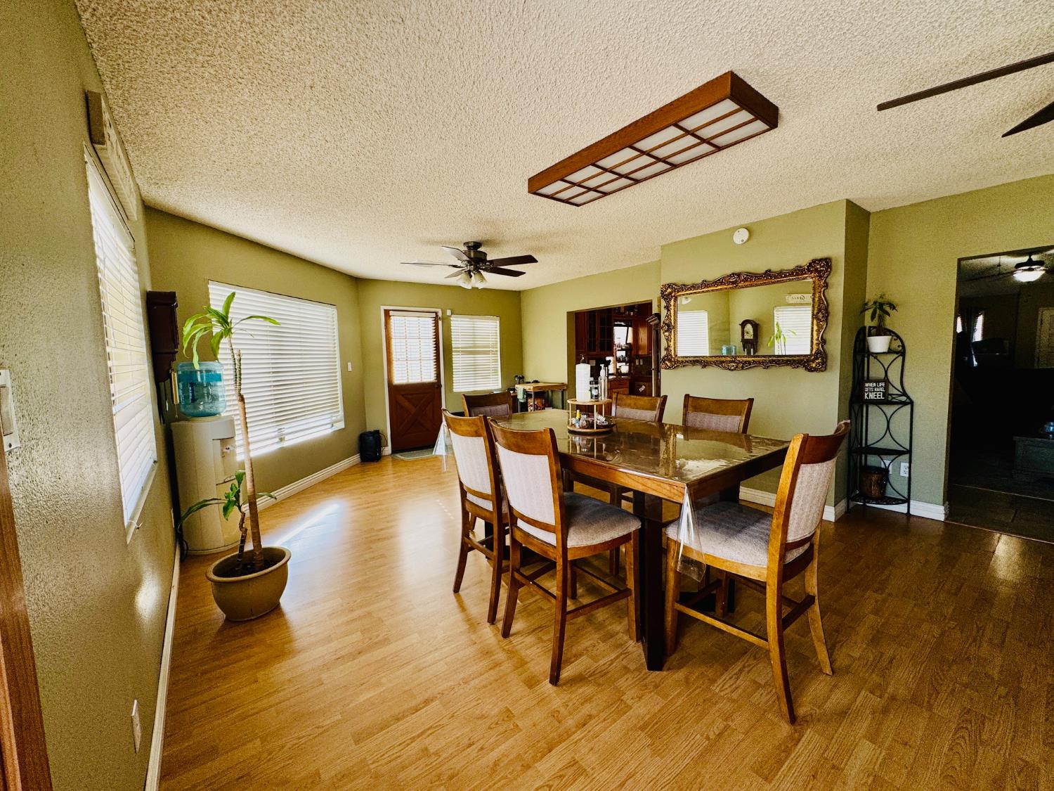 13901 Laverton Ave, Bakersfield, CA 93314