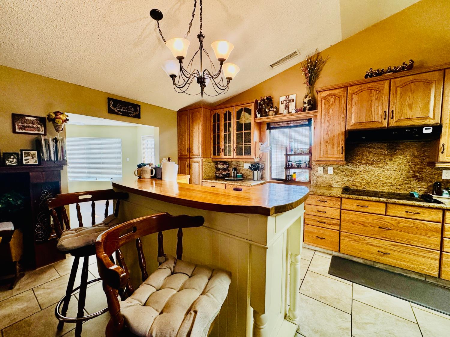 13901 Laverton Ave, Bakersfield, CA 93314