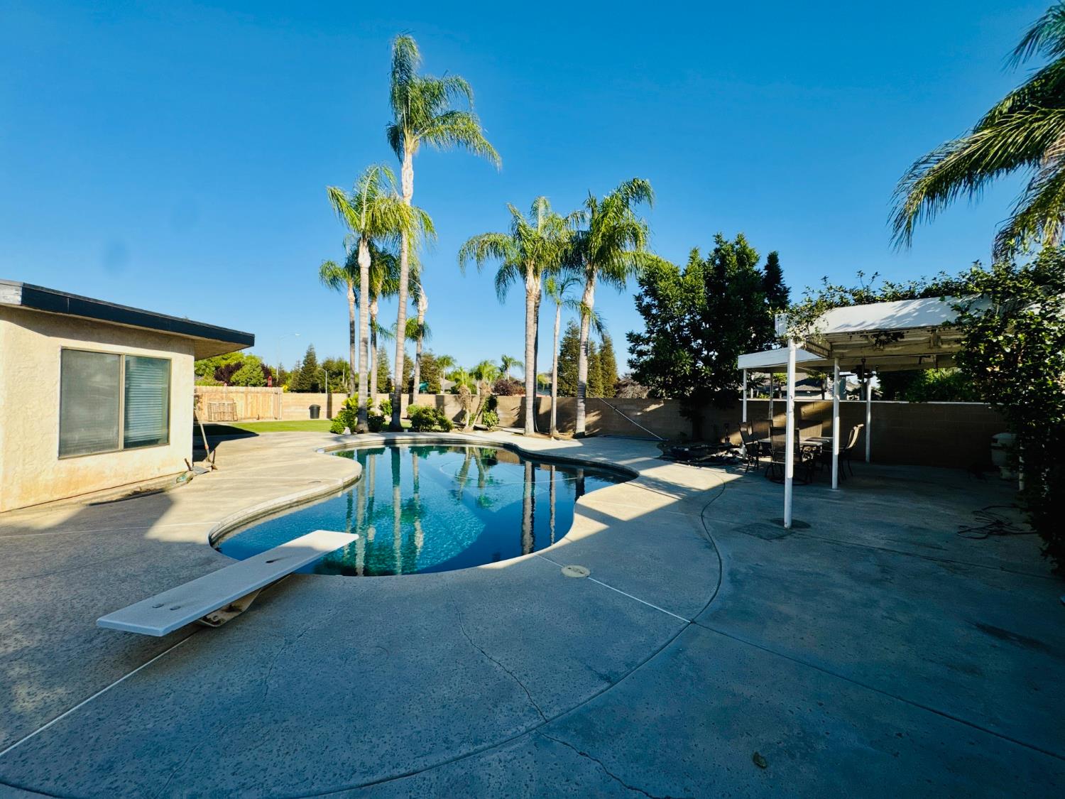 13901 Laverton Ave, Bakersfield, CA 93314
