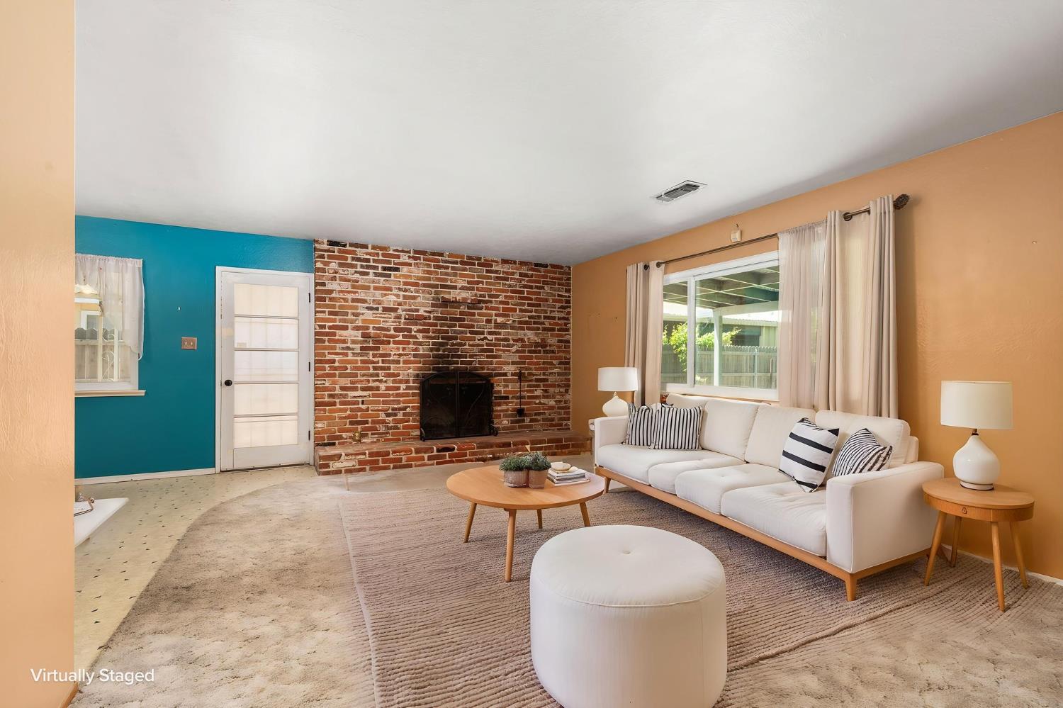 9075 S Mccall Ave, Selma, CA 93662