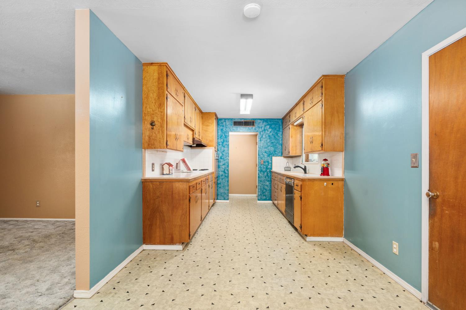 9075 S Mccall Ave, Selma, CA 93662