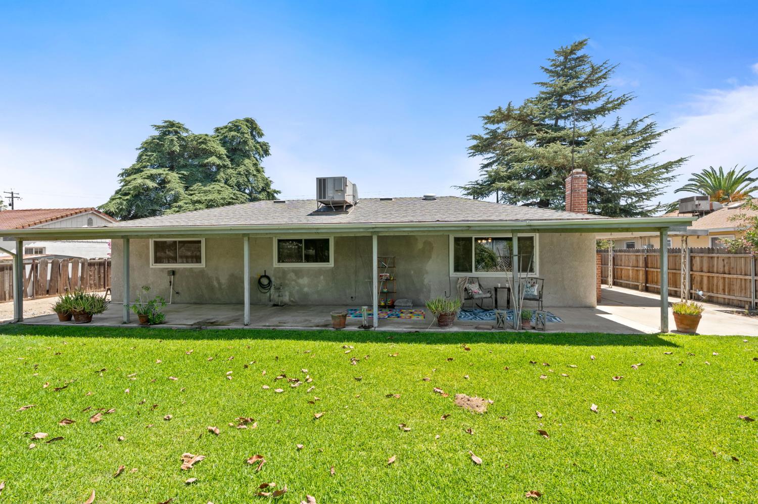 9075 S Mccall Ave, Selma, CA 93662