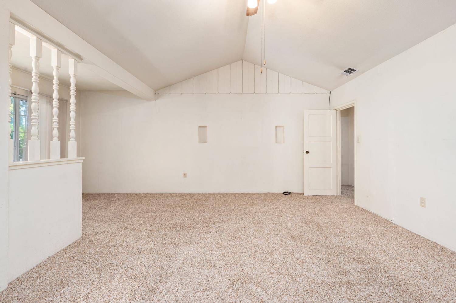 9075 S Mccall Ave, Selma, CA 93662