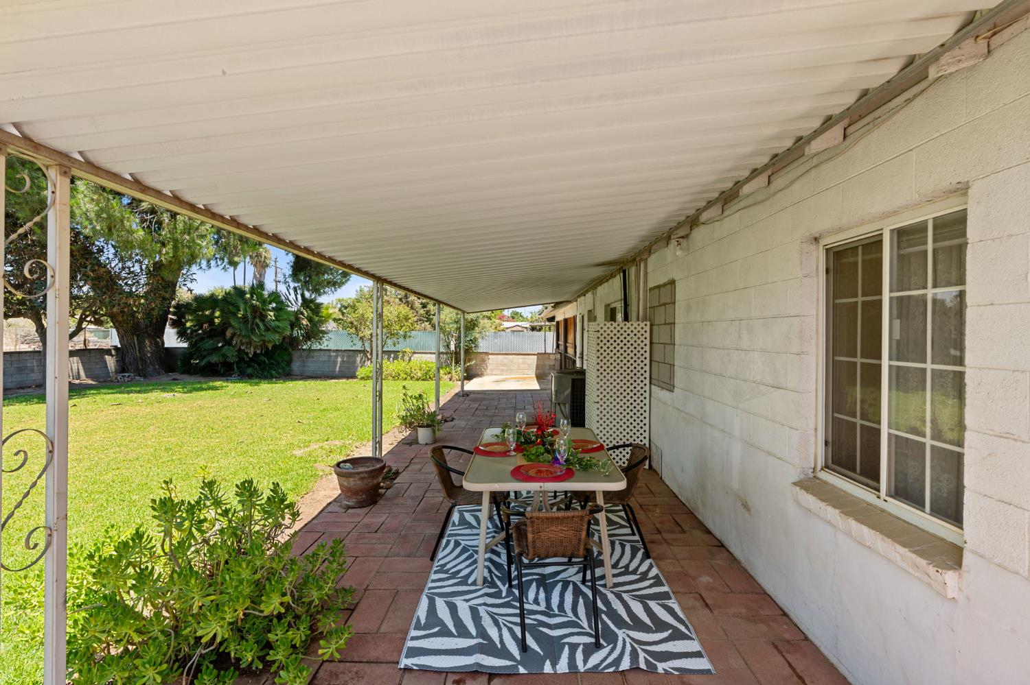 9075 S Mccall Ave, Selma, CA 93662