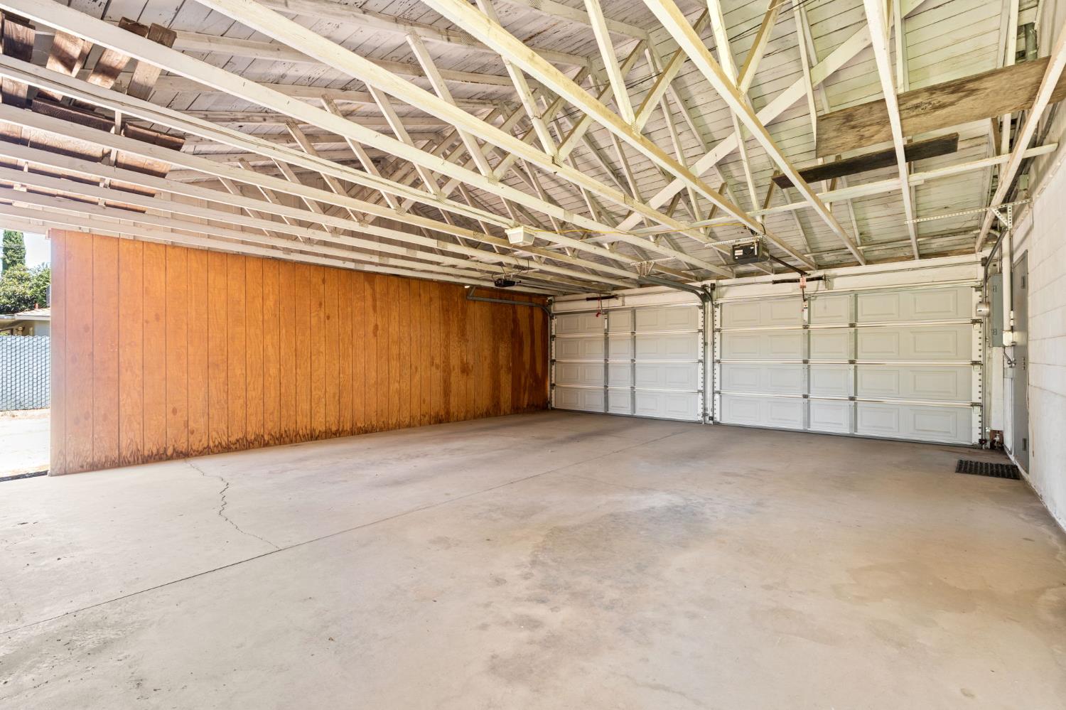9075 S Mccall Ave, Selma, CA 93662