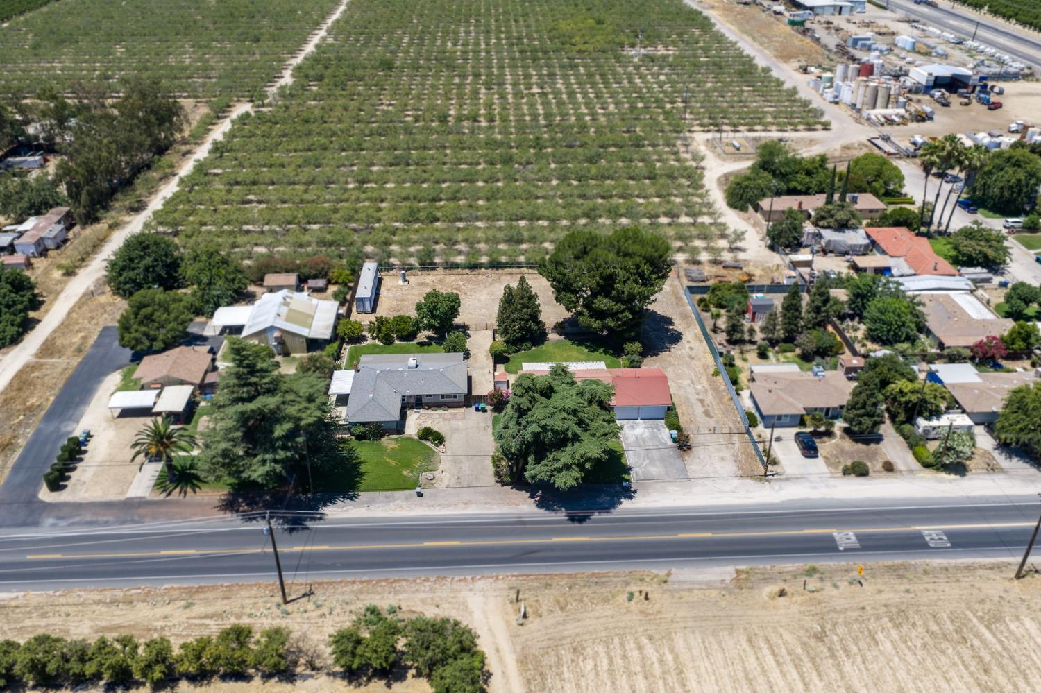 9075 S Mccall Ave, Selma, CA 93662