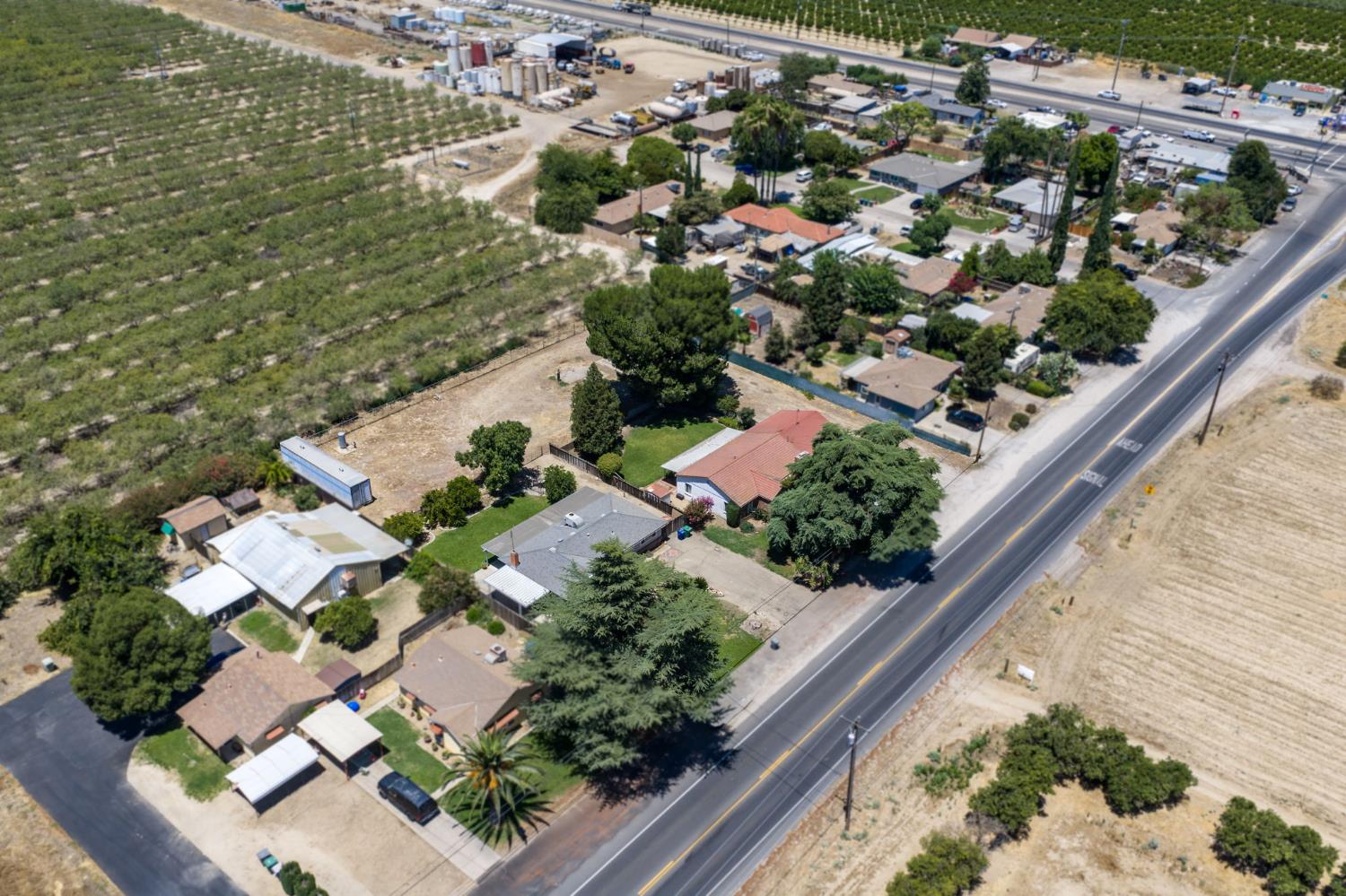9075 S Mccall Ave, Selma, CA 93662