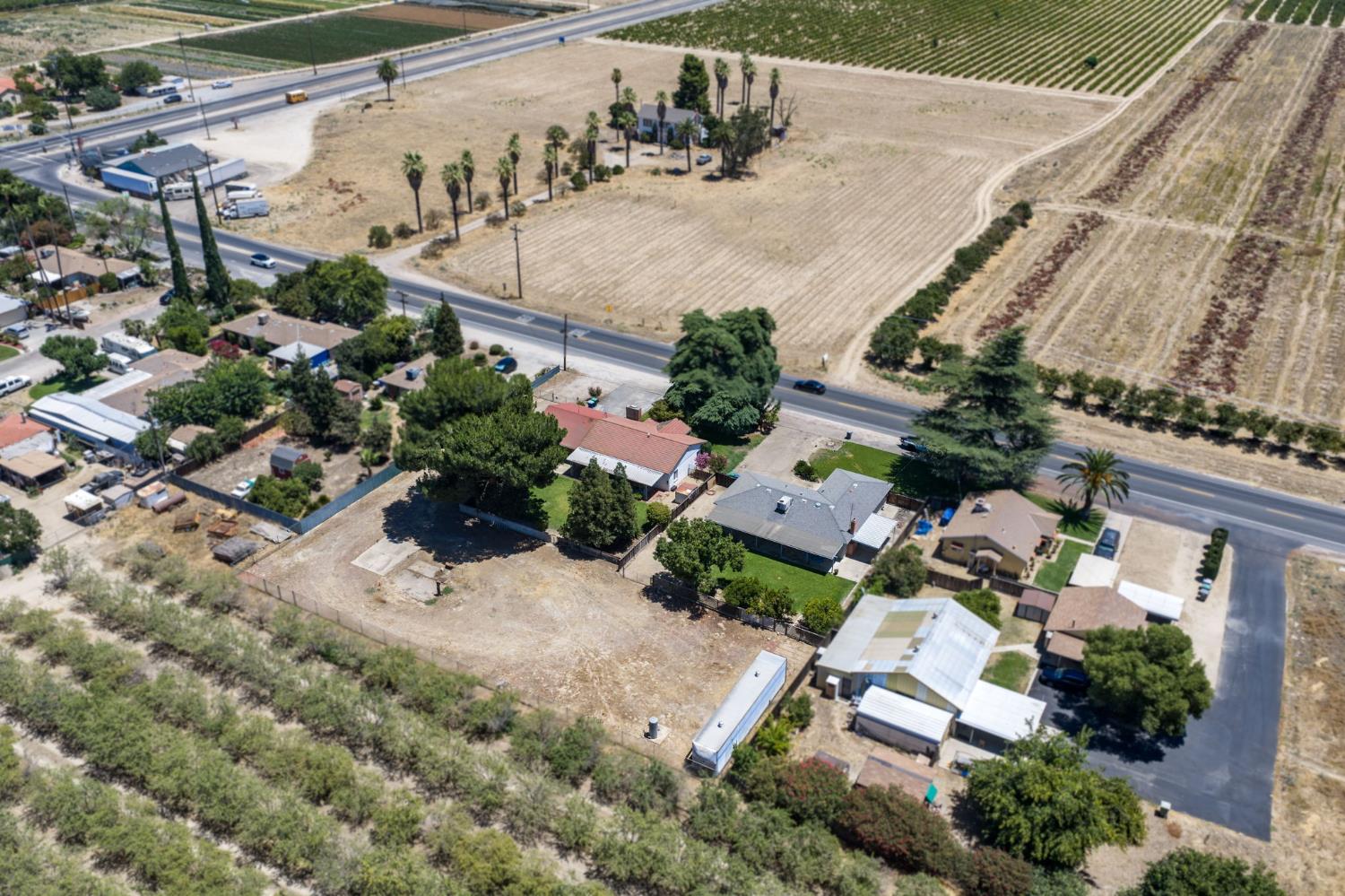 9075 S Mccall Ave, Selma, CA 93662