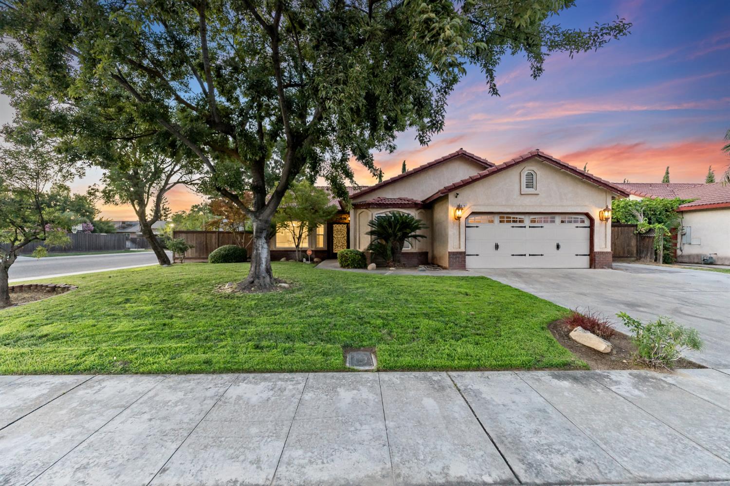 2670 Hicks St, Selma, CA 93662
