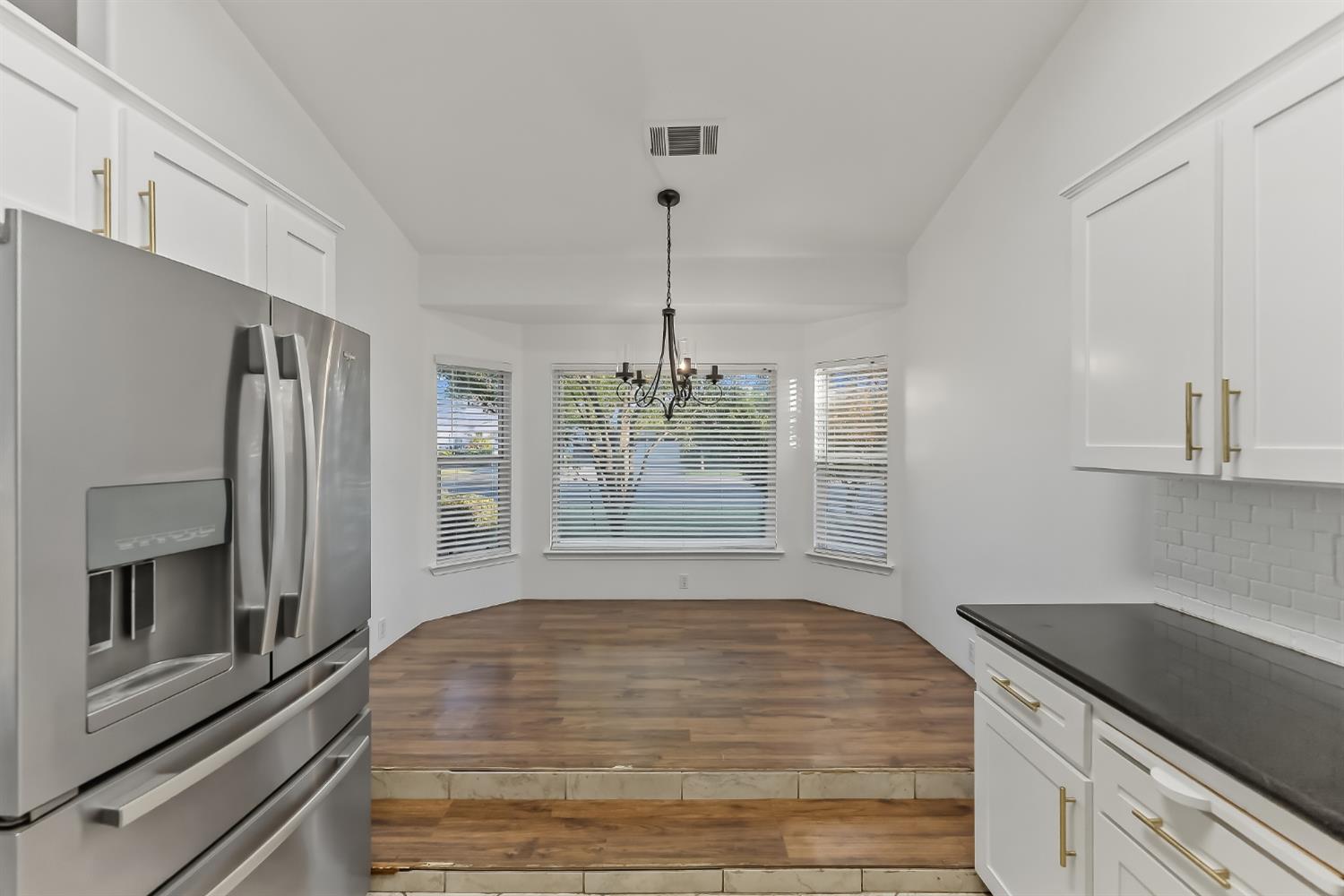 2670 Hicks St, Selma, CA 93662