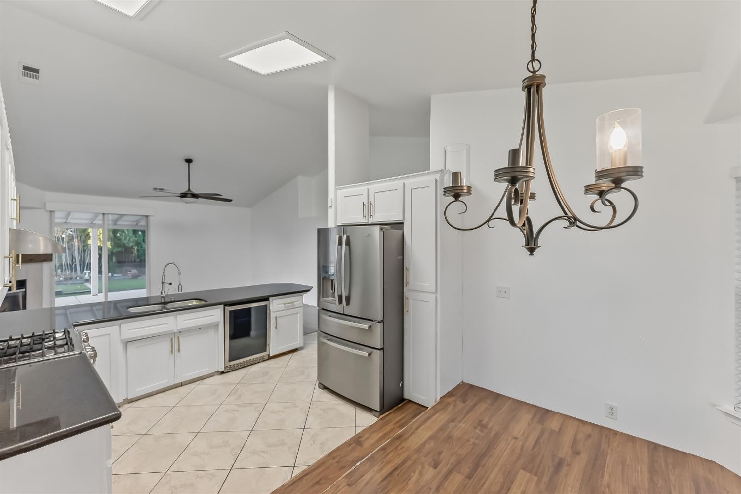 2670 Hicks St, Selma, CA 93662