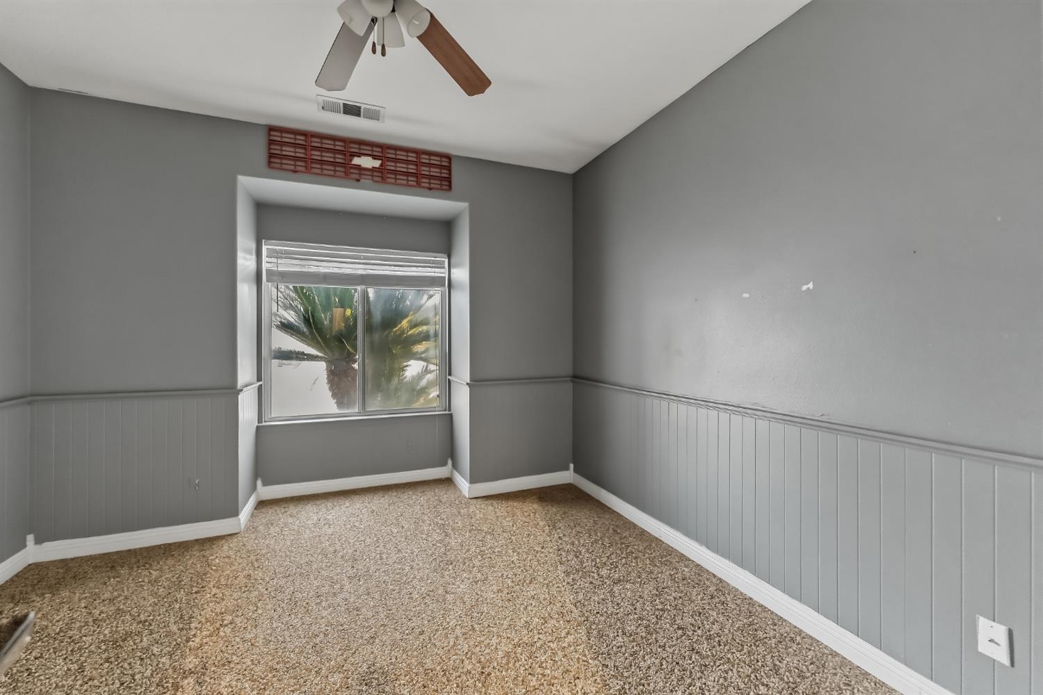 2670 Hicks St, Selma, CA 93662