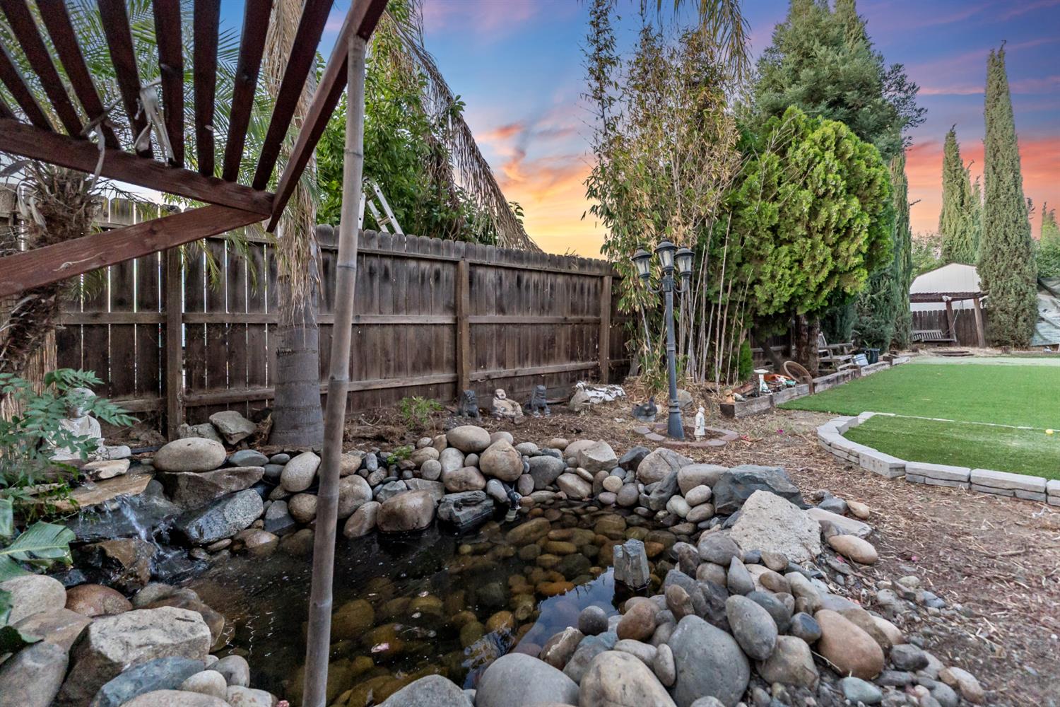 2670 Hicks St, Selma, CA 93662