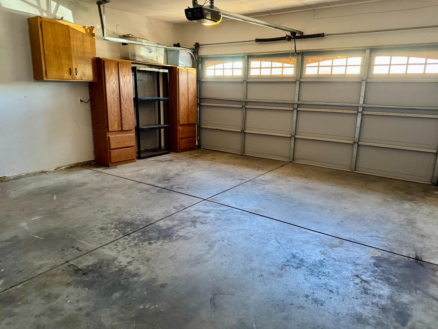2670 Hicks St, Selma, CA 93662