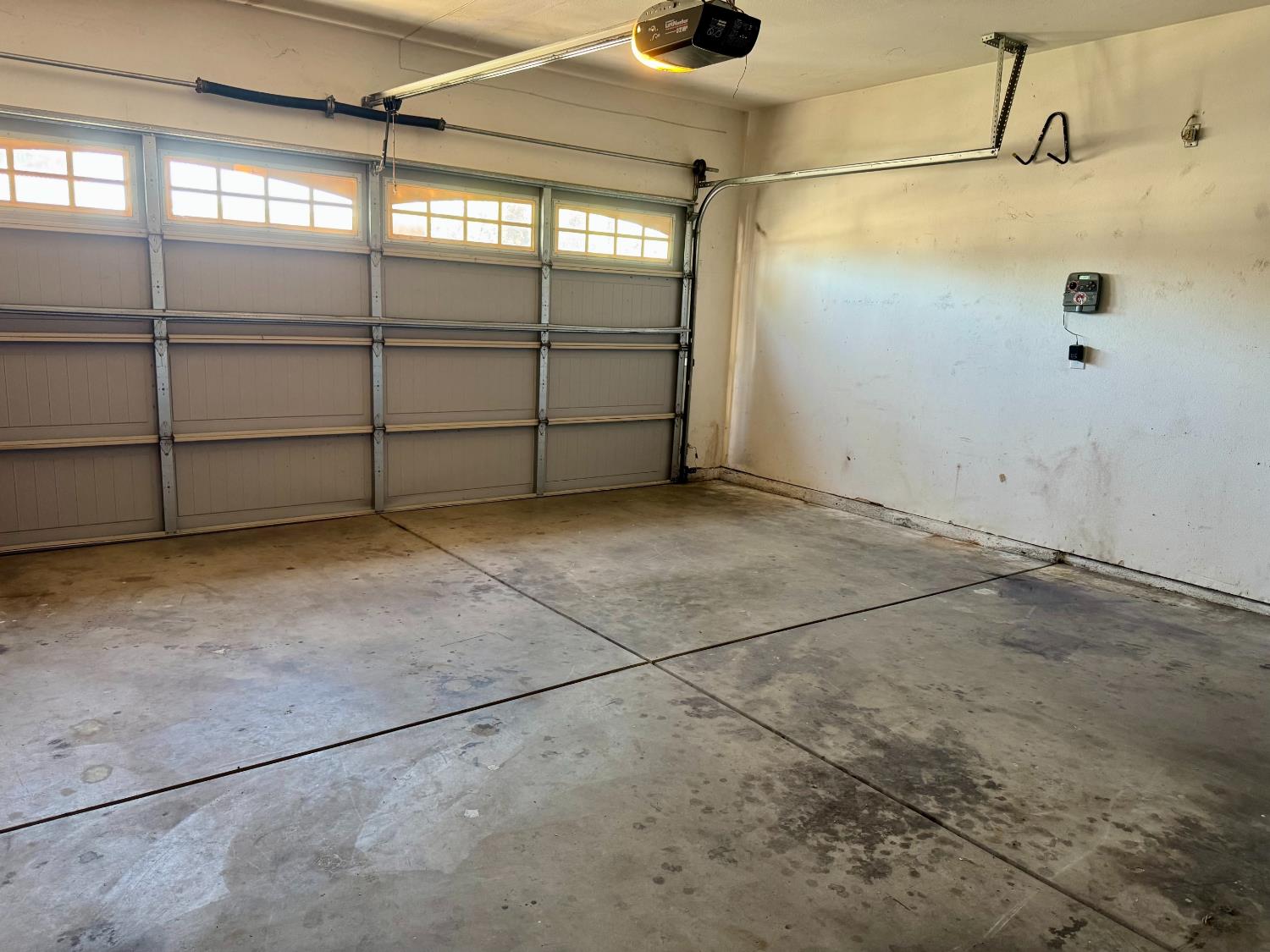 2670 Hicks St, Selma, CA 93662