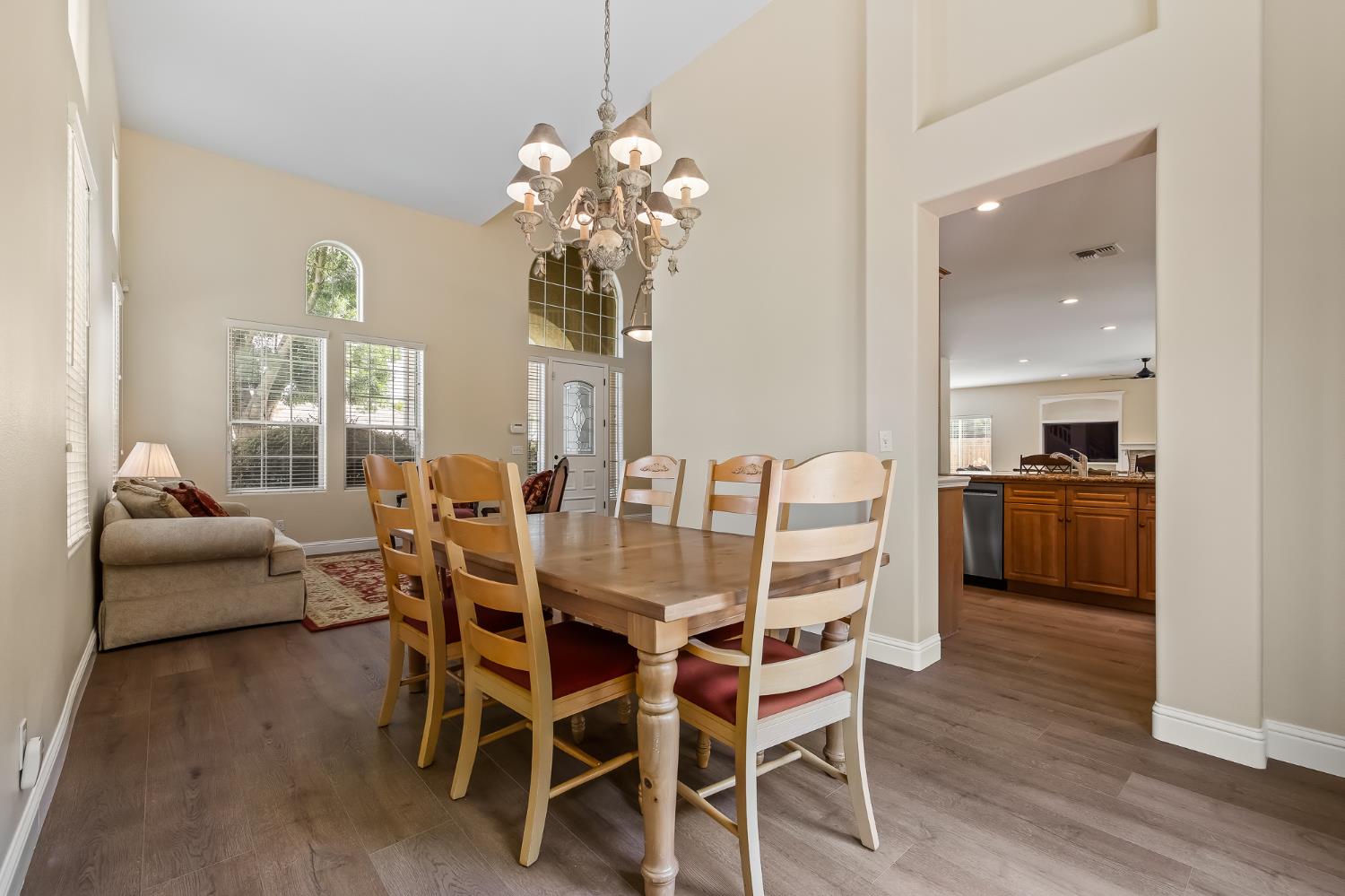 2658 Purvis Ave, Clovis, CA 93611