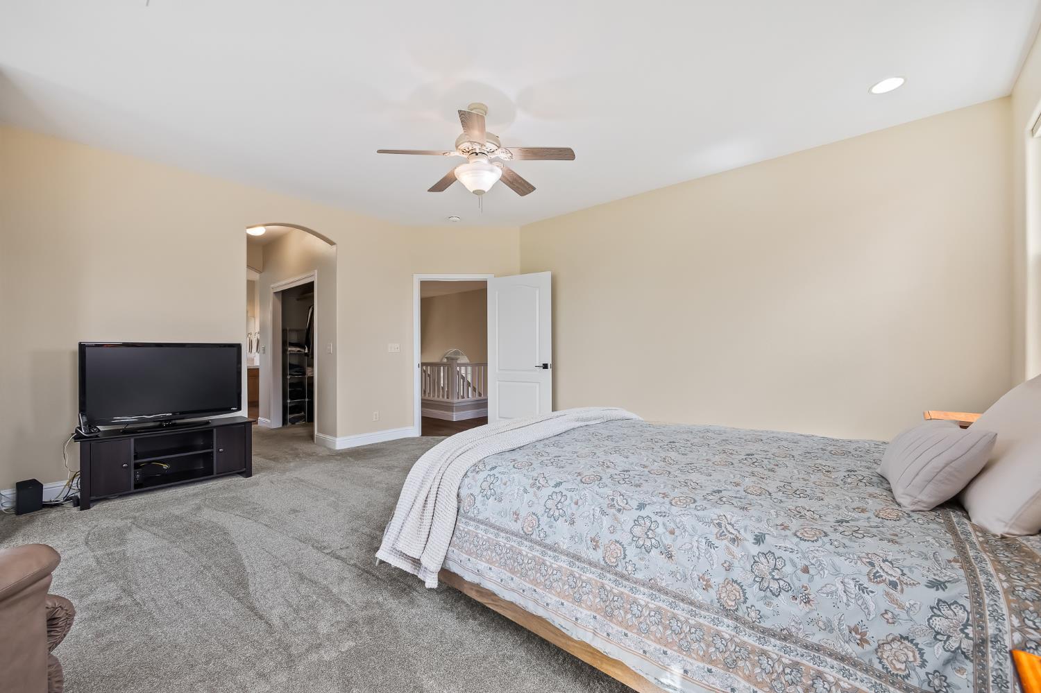 2658 Purvis Ave, Clovis, CA 93611