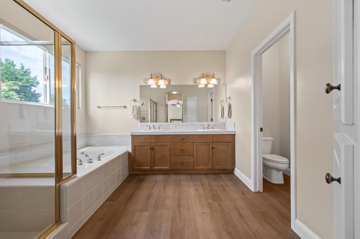 2658 Purvis Ave, Clovis, CA 93611