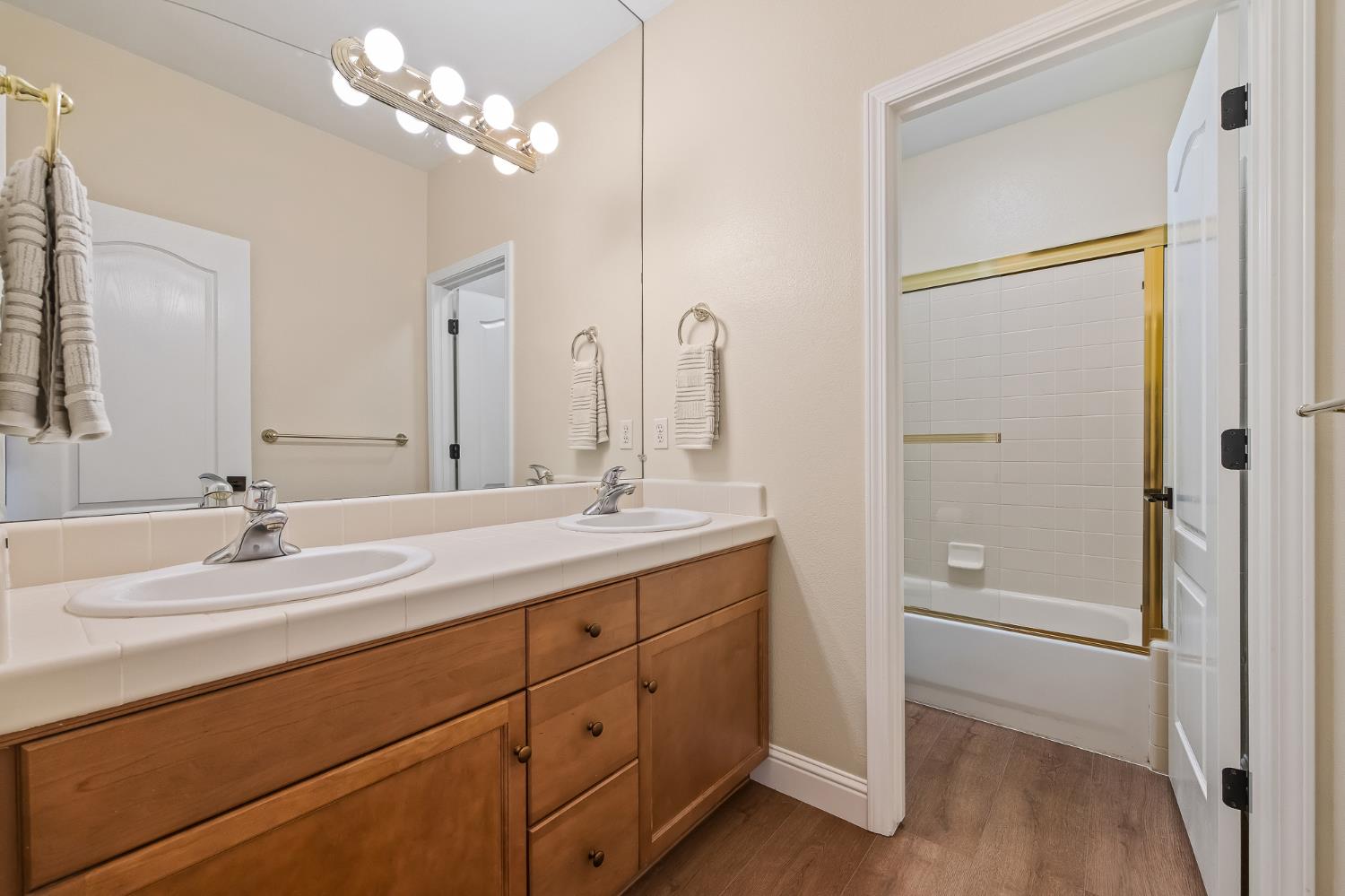 2658 Purvis Ave, Clovis, CA 93611