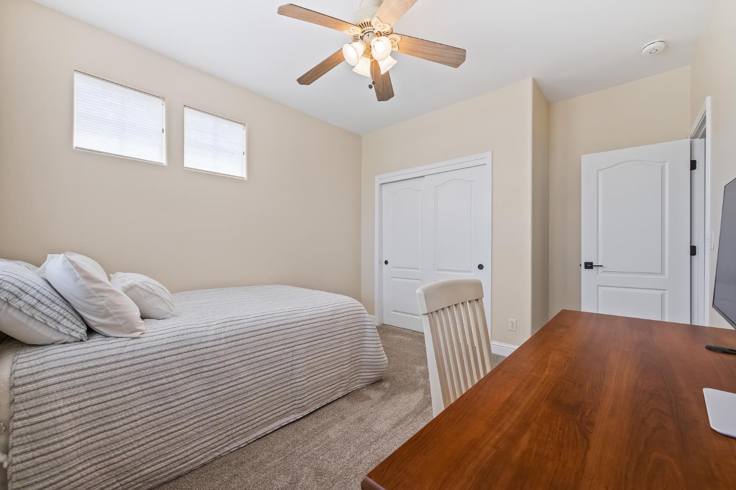 2658 Purvis Ave, Clovis, CA 93611