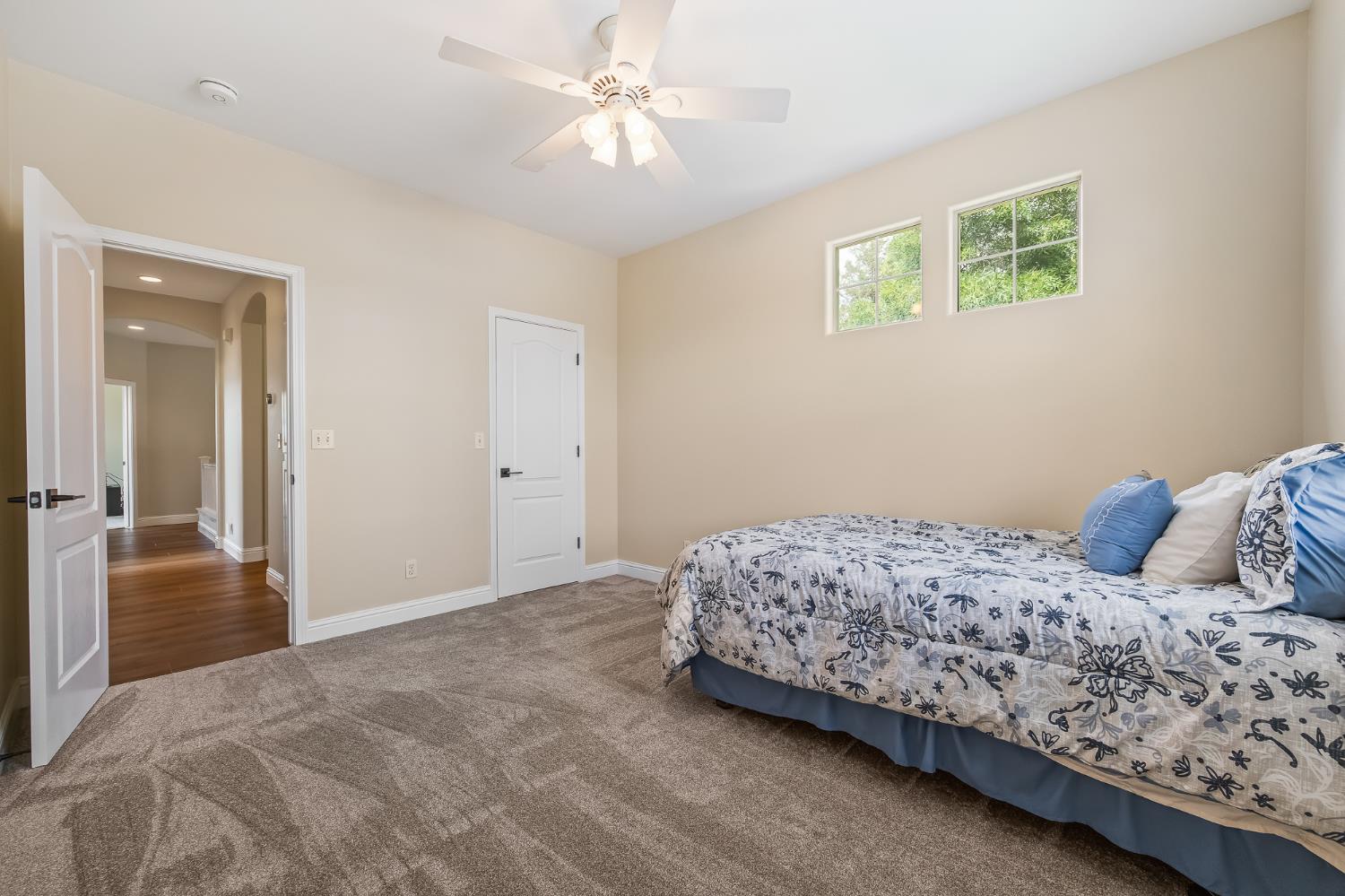 2658 Purvis Ave, Clovis, CA 93611