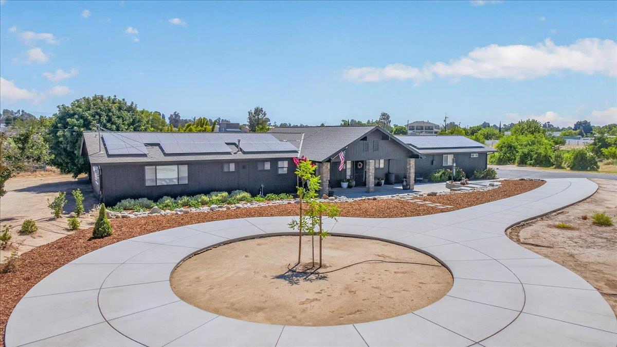 16935 Karen Rd, Madera, CA 93636