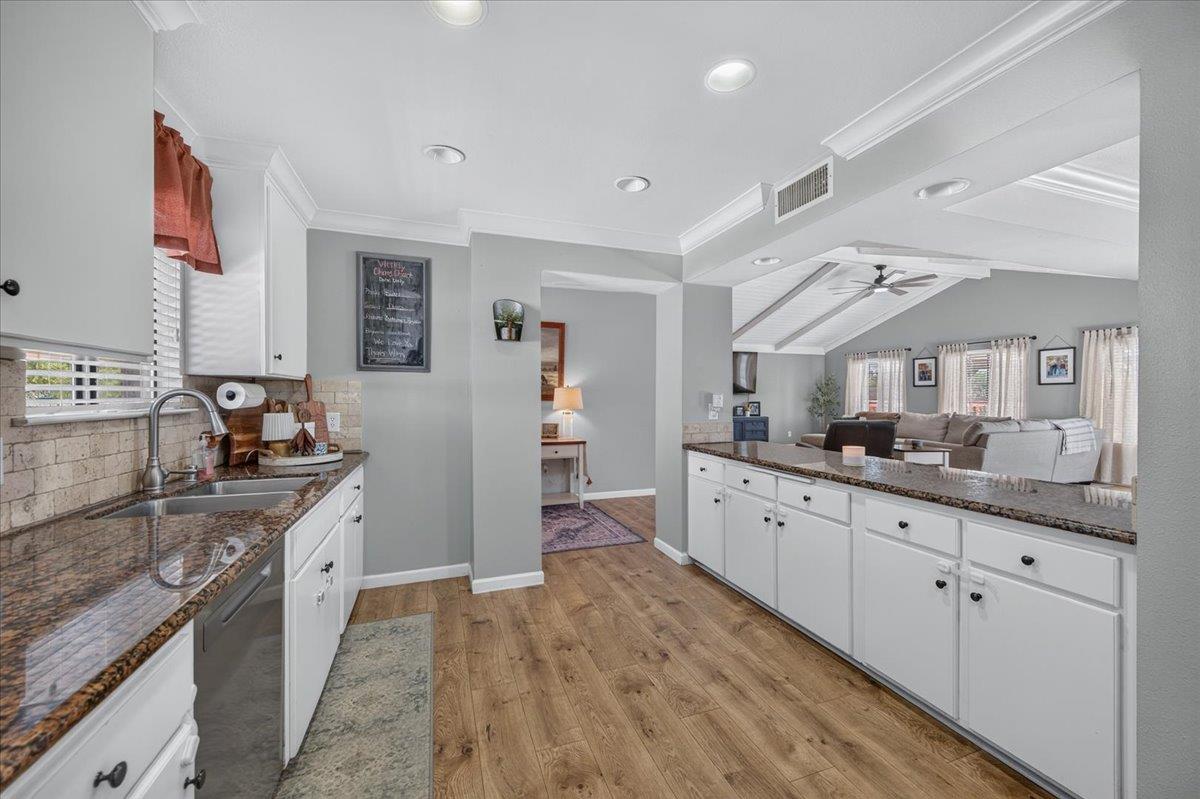 16935 Karen Rd, Madera, CA 93636