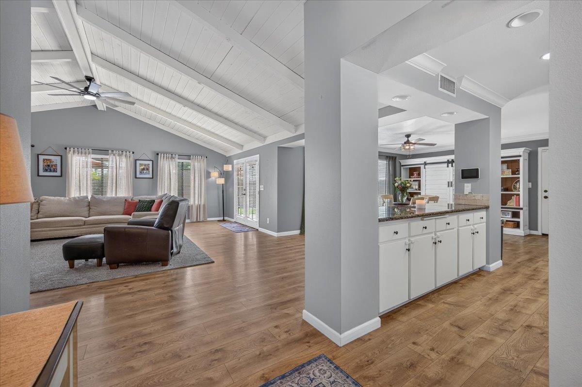 16935 Karen Rd, Madera, CA 93636