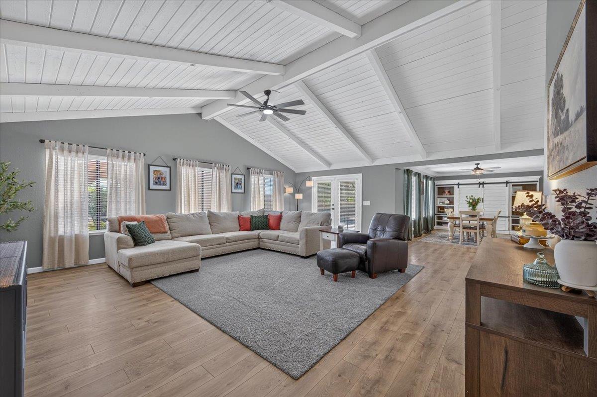 16935 Karen Rd, Madera, CA 93636