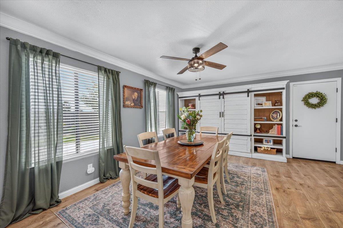 16935 Karen Rd, Madera, CA 93636