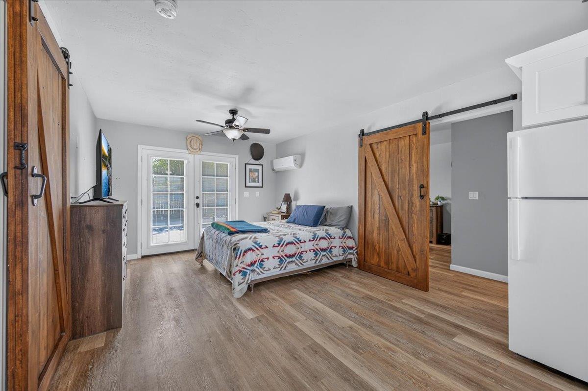 16935 Karen Rd, Madera, CA 93636