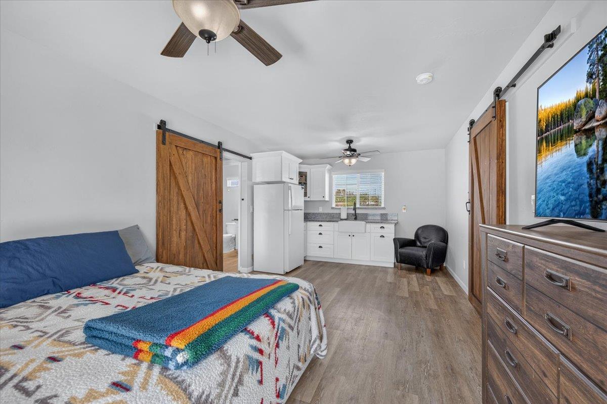 16935 Karen Rd, Madera, CA 93636