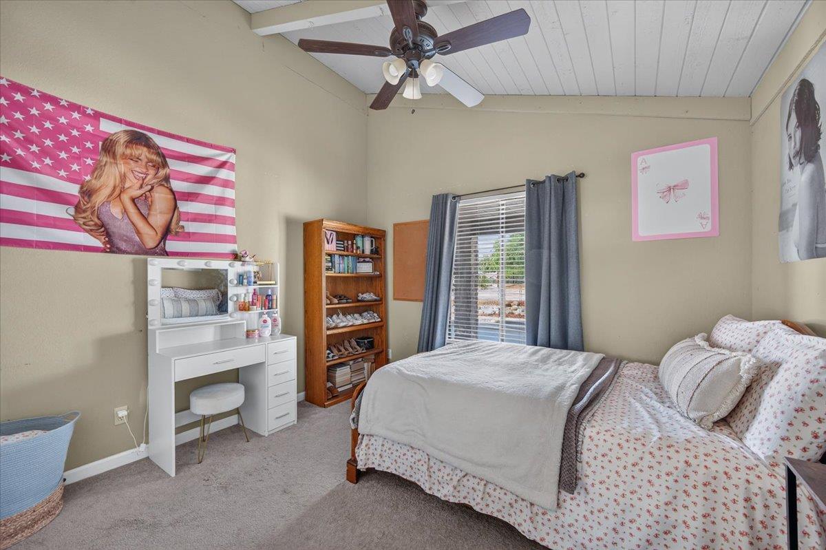 16935 Karen Rd, Madera, CA 93636