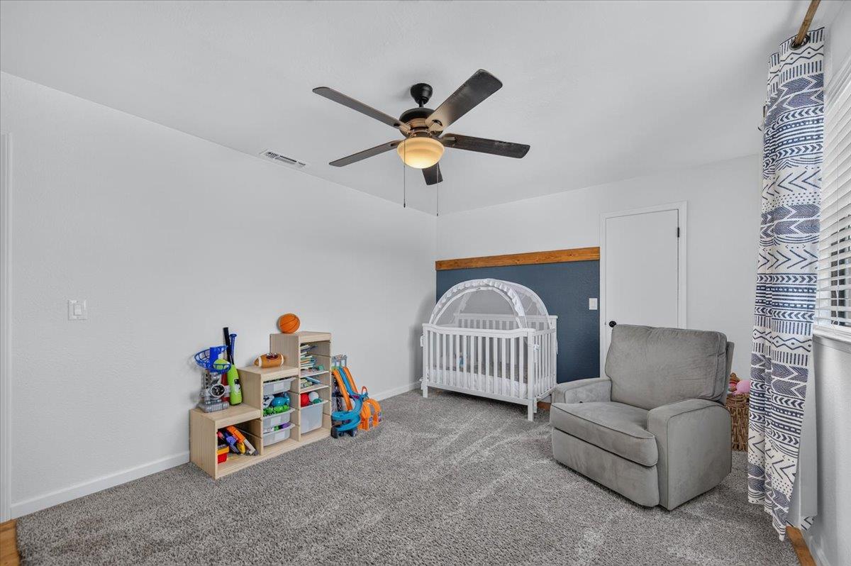 16935 Karen Rd, Madera, CA 93636