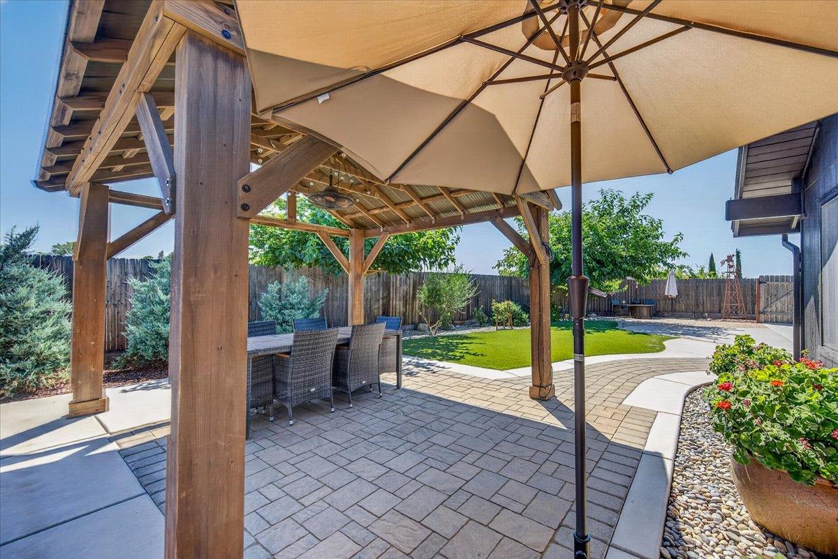 16935 Karen Rd, Madera, CA 93636